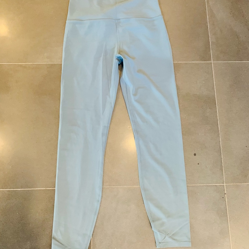 Vuori  Sky Blue Leggings